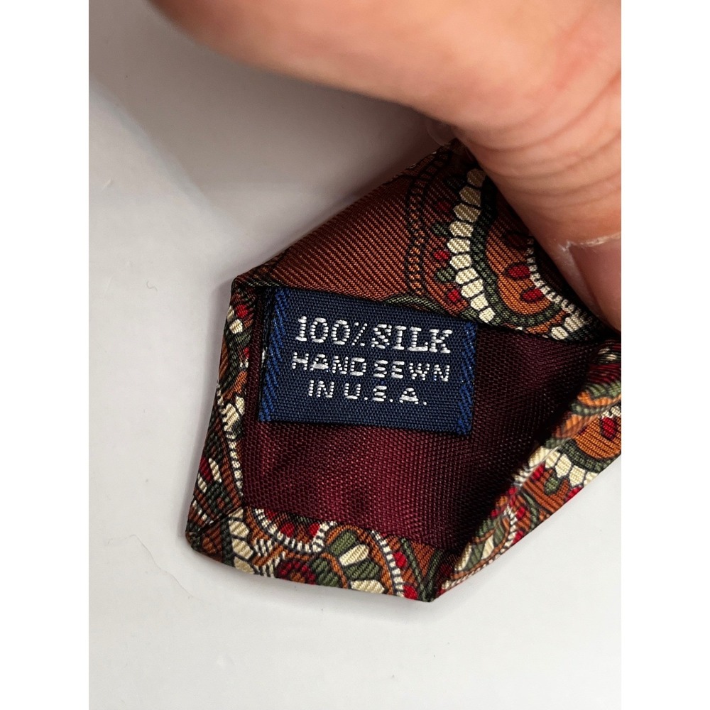 Silk Necktie Medallion Pattern Hand Sewn USA Justin David Tradition Distinction - Picture 4 of 5
